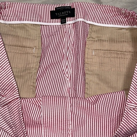 TALBOTS WOMENS PLUS THE PERFECT SKIMMER" SEERSUCKER PINSTRIPE CAPRI Size 22WP - Picture 4 of 4